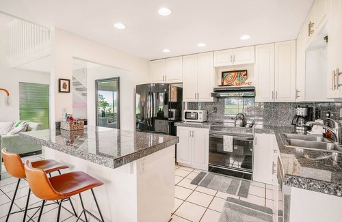 Princeville Condo | Olivine Surf Lodge - Corner Unit w/Ocean Views & Amazing Sunsets