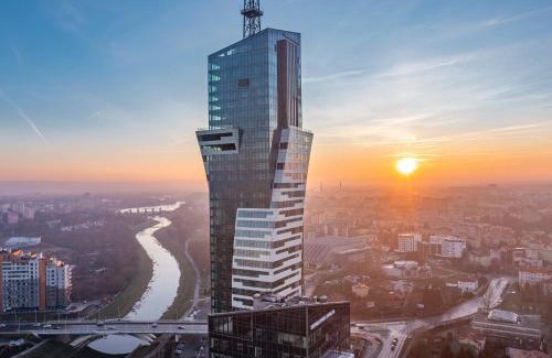 Rzeszow Apartment | OLSZYNKI PARK- High-End Luxury Apartment with View, City Centre by StayNest