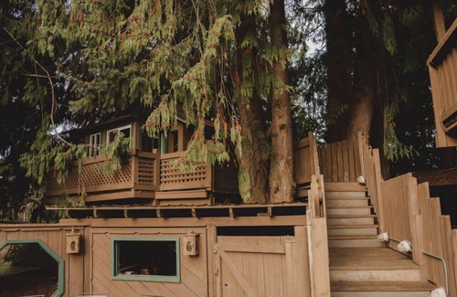 Port Angeles Apartment | Olympic Holiday TreeHaus