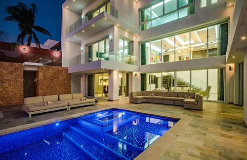 San Miguel House | Olympus Home - Luxury Oceanfront House w/Private Pier + Pool