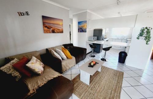 Faerie Glen Apartment | Olympus Side