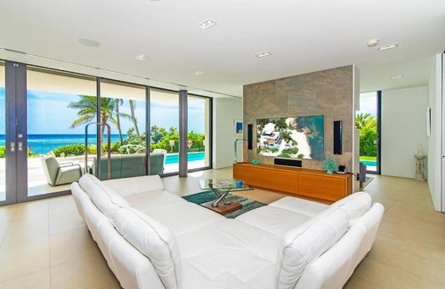 North Side House | Olympus Villa by Grand Cayman Villas & Condos