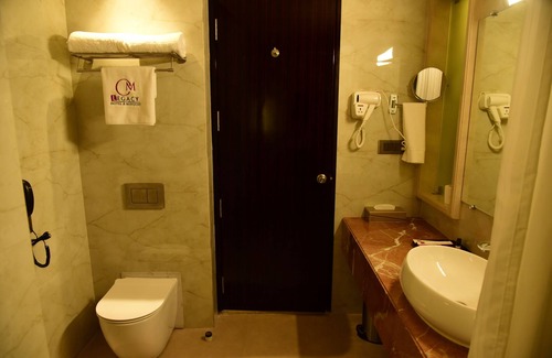 Raebareli Hotel | Om Clarks Inn Raebareli