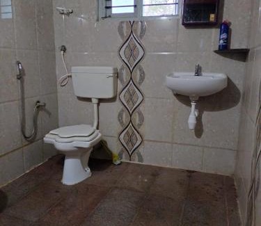 Hireguthi House | Om home stay