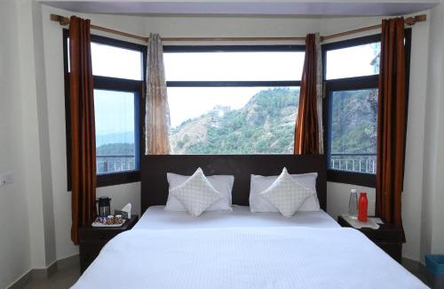 Shimla Bed & Breakfast | Om Niwas Homestay