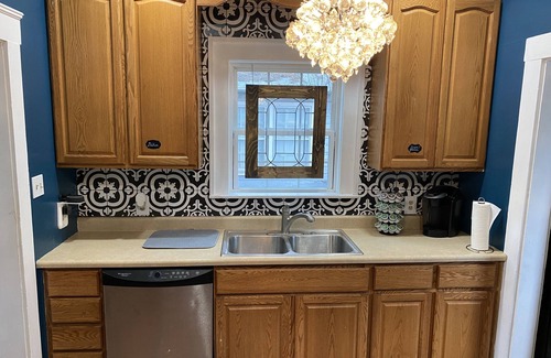 Original Town North House | Oma's House on Orange (Pet Friendly)