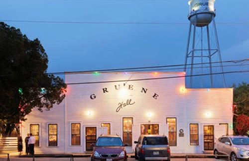 Gruene Apartment | OMA13A14 Gruene Bungalow at Old Mills Resort