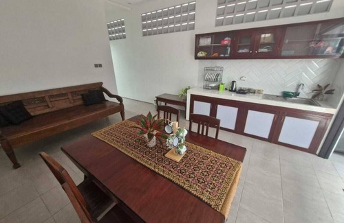 Central Yogyakarta House | Omah Saha Kraton Jogjakarta