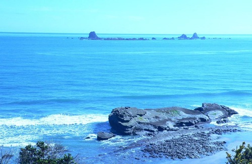 Cape Foulwind Cabin | Omau Retreat