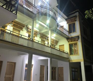 Hundur House | OMBAY GUESTHOUSE