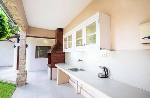 Aikmel Villa | Ombe Villa