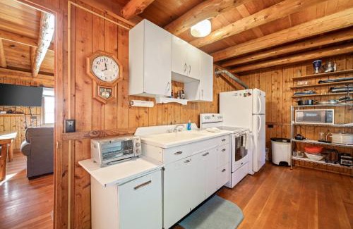Omena House | Omena Point Paradise Waterfront Sunrise