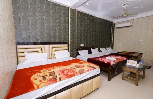 Faizabad House | Omji - Shri Ram Janki Ashram, 20 min walk to Ram Janmabhumi Temple