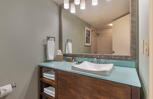 Central City Hotel | Omni Corpus Christi Hotel