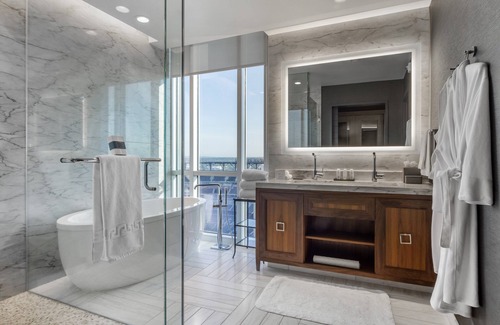 Cumberland Hotel | Omni Hotel At The Battery Atlanta
