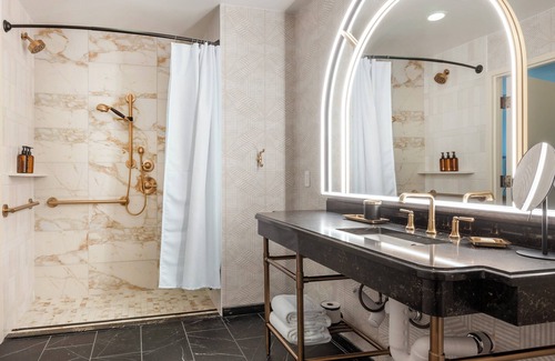 Wholesale District Hotel | Omni Severin Hotel