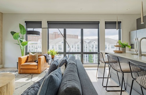 West End Condo | Omnia - Modern Luxe unit at The Odyssey!