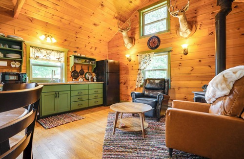 Pierce County Apartment | On 30 Acres w/Trails & Garden: Stockholm Retreat!