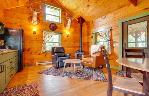 Pierce County Apartment | On 30 Acres with Trails and Garden Stockholm Retreat!