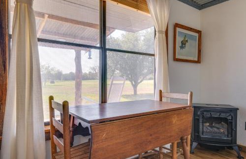 Carmine Apartment | On 60-Acre Farm with Pond Charming Carmine Studio!