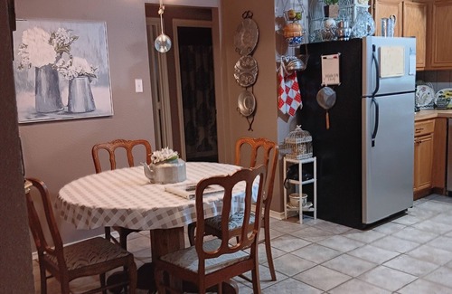 Canton House | On beautiful small private lake, less than 1 mile to First Monday shopping