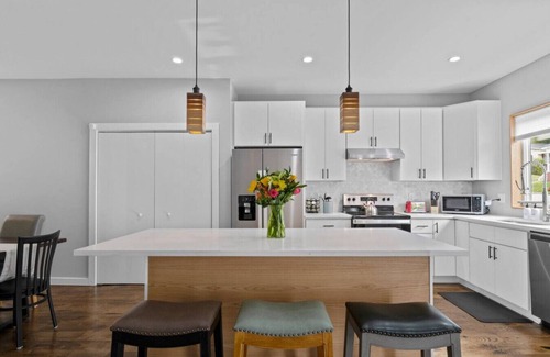 Durham House | On Cloud Durham + 2BR w/Rooftop Deck