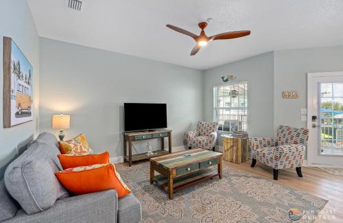 New Smyrna Beach Apartment | ON Flagler Avenue! Dog Friendly with Balcony and Parking Walk to the Beach!