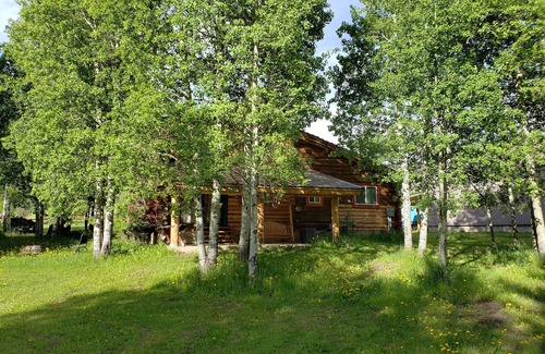 Island Park Cabin | On Henry's Lake in Island Park Idaho only 15 minutes from Yellowstone