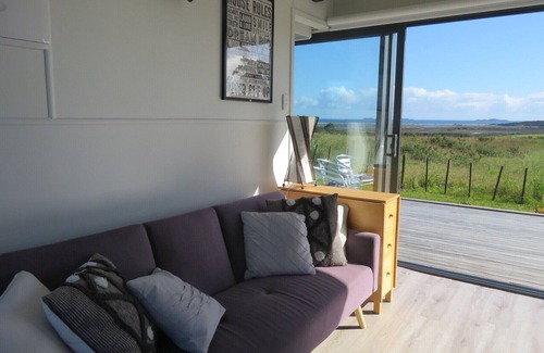 Karkari Peninsula Cabin | On Inland With A View