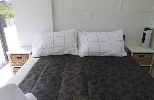 Karkari Peninsula Cabin | On Inland With A View