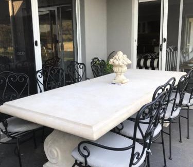 Paterson House | ON Keppies - BnB - Family Farm & Wedding Guest Accommodation Paterson NSW