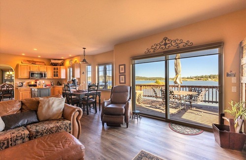 Pagosa Springs House | On Lake Hatcher! Great Views, Quiet Area, Close to Uptown, New Hot Tub!