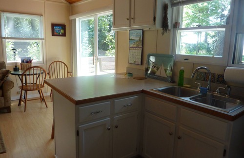 Fennville Cottage | On Lake Michigan, Bright,Light & Airy Summer Haven, Gorgeous Views,Sand Beach