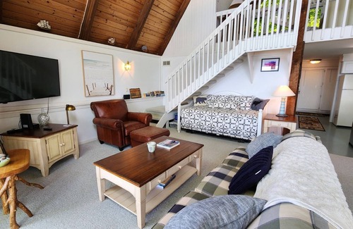 Good Hart House | On Lake Michigan near Good Hart and Harbor Springs!
