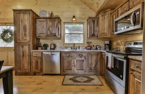 Cherry Log Cabin | On Lake Time | Cherry Log, GA