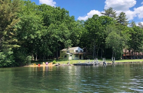 Wolfeboro House | On Lake Winnipesaukee!,Year round house, private beach and great yard