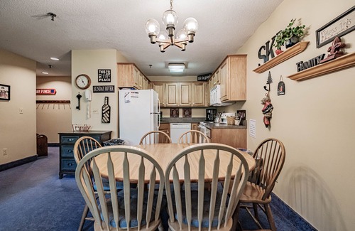 Sunday River Area Condo | On Mountain two bedroom unit sleeping 8