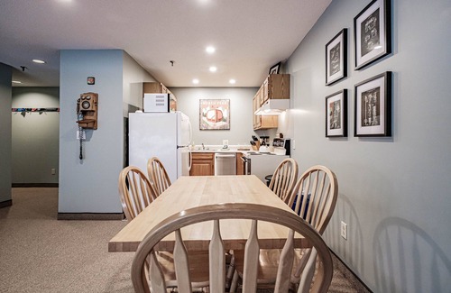 Sunday River Area Condo | On Mountain two bedroom unit sleeping 8