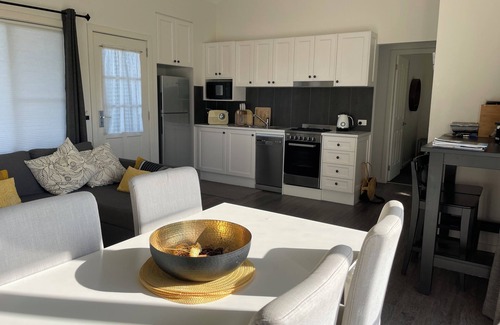 Gerroa House | On Par - country retreat overlooking golf course