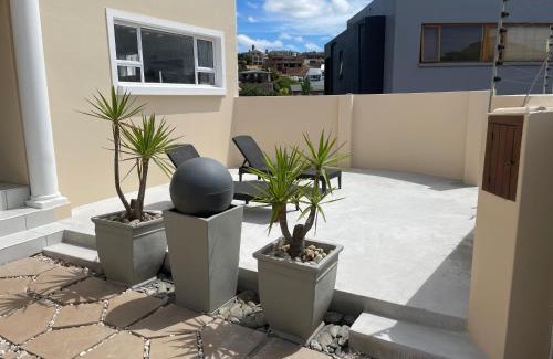 Jeffreys Bay House | 'On Point' Beach House - Jeffreys Bay