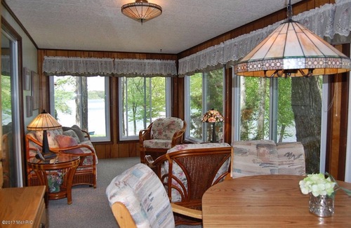 Mecosta House | On Scenic School Section Lake - Bay’s Landing Lakehouse
