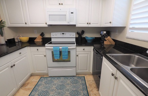Siesta Key Condo | On Siesta Key beach , condo w/heated pool, w/beautiful 4th floor view