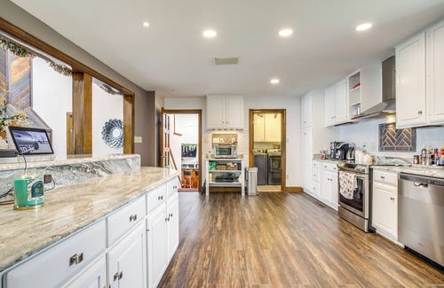 Queenstown House | On-Site Boat Dock: Queenstown Home w/Pool & Yard!