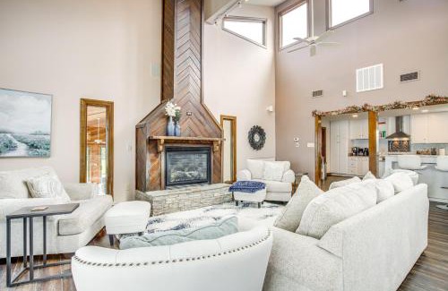 Queenstown House | On-Site Boat Dock Queenstown Home with Pool and Yard!