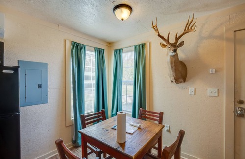 Cayuga Apartment | On-Site Fishing Pier: Pet-Friendly Kerens Cabin!