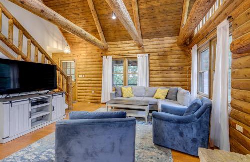 Yellow Springs House | On-Site Lake and Gazebo Cabin in Yellow Springs!