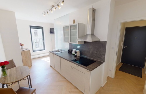 Prague 3 Apartment | 𝗢𝗻-𝗦𝗶𝘁𝗲 𝗣𝗮𝗿𝗸𝗶𝗻𝗴 , 10 min to the Heart of Prague, Nespresso