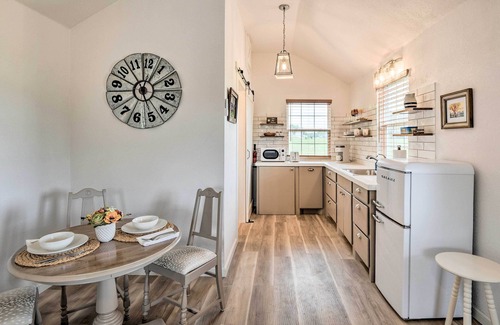 Forestburg Apartment | On-Site Pond & Fire Pit: Montague Retreat!