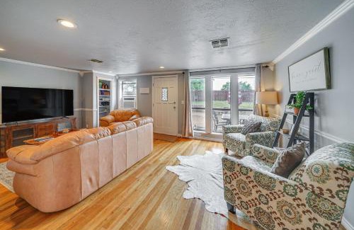 Medina House | On-Site River Access Medina Vacation Rental