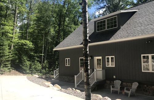 Eagle River House | On snowmobile trail via lake or road. Eagle River Chain, on Catfish Lake.